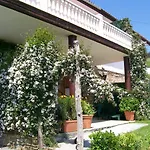 Kasa Barri *